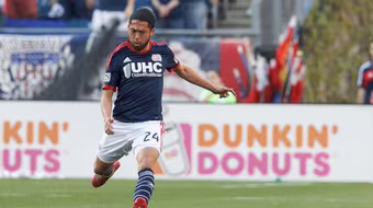 Lee Nguyễn lấy số áo yêu thích tại CLB TP.HCM