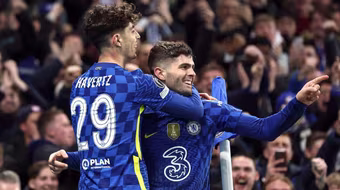 ĐKVĐ Chelsea đặt một chân vào tứ kết Champions League