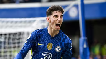 Chelsea vững vàng tiến bước trong giông bão