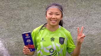 Huỳnh Như ghi bàn, là cầu thủ xuất sắc nhất trận ở Bồ Đào Nha