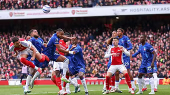 Arsenal vượt ải Chelsea, nuôi hy vọng bắt kịp Liverpool