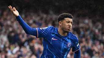 Sancho bất ngờ vụt sáng giải cứu Chelsea