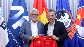 HLV Calisto trở lại Việt Nam