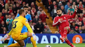 Mohamed Salah phá kỷ lục chưa từng có, đi vào lịch sử Champions League