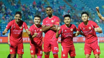 Đánh bại ĐKVĐ Nam Định, Công an Hà Nội FC lên nhì bảng