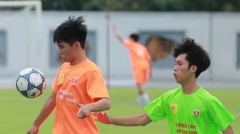 Chùm ảnh loạt trận 13h30 chiều 29-10