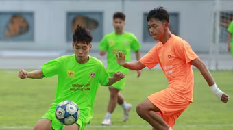 Chùm ảnh loạt trận 14h30 chiều 29-10