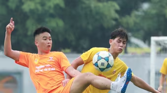 Chùm ảnh loạt trận 10h sáng 9-11