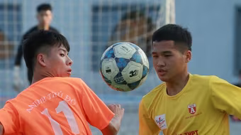 Chùm ảnh loạt trận 15h30 ngày 12-11