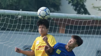 Chùm ảnh loạt trận 8h30 sáng 23-11