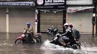 Mưa giông duy trì cả tuần, Bắc bộ thời tiết mát mẻ