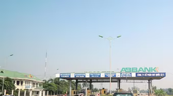 Quốc lộ 2, đoạn Nội Bài- Vĩnh Yên hư hỏng nghiêm trọng, đề nghị cảnh cáo nhà đầu tư 