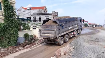 Điểm mặt một loạt tuyến đường có xe quá tải hoạt động rầm rộ, công khai