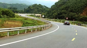 Chưa cân đối được vốn để mở rộng quốc lộ 32 đoạn qua Phú Thọ