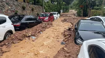 Mưa lớn ở Bắc bộ còn kéo dài, diễn biến phức tạp nhiều ngày tới