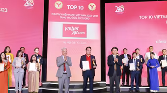 Vietjet được vinh danh “Thương hiệu mạnh – tăng trưởng ấn tượng” 2023 