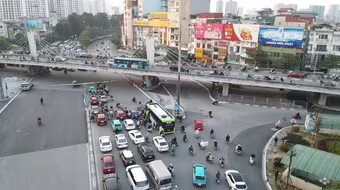 Ngã Tư Sở đã hết khổ vì ùn tắc