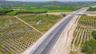 Cấm xe tải và xe khách lưu thông làn 1 cao tốc Phan Thiết- Dầu Giây