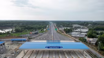 Thông xe 2 đoạn cao tốc Bến Lức- Long Thành từ hôm nay