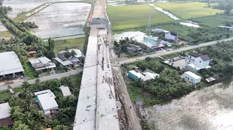 Năm dự án cao tốc Bắc Nam cần bứt tốc để kịp thông xe dịp 19/12