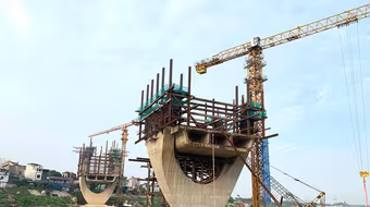 Nguy cơ phải giãn tiến độ cầu đường bộ Đuống do không có mặt bằng thi công