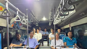 Mở tuyến buýt 20ATC kết nối xã đảo Minh Châu với trung tâm Hà Nội