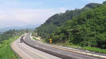 Mở rộng cao tốc Nội Bài- Lào Cai, đoạn Yên Bái- Lào Cai lên 4 làn xe