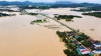 Lũ trên sông Thu Bồn ở Đà Nẵng vượt mức lịch sử năm 1964 