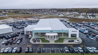 Ford ra mắt tiêu chuẩn đại lý mới