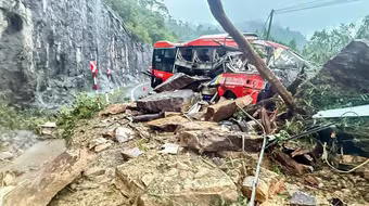 Danh tính 25 nạn nhân thương vong trong vụ xe khách Phương Trang bị đất đá rơi vào ở đèo Khánh Lê