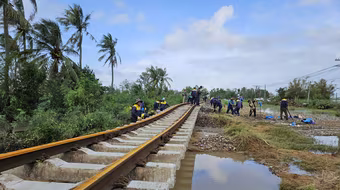Đường sắt Bắc-Nam có thể thông tàu vào rạng sáng 26-11