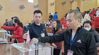 Quốc Oai đấu giá thành công 14 lô đất, giá cao nhất gần 69 triệu đồng/m2