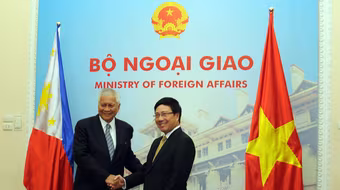 Ngoại trưởng Philippines: "Trung Quốc làm cho tình hình Biển Đông xấu đi từng ngày"