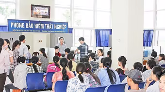 Hà Nội: Thu hồi số tiền hưởng trợ cấp thất nghiệp không đúng quy định