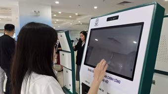 Hà Nội thí điểm kiosk thông minh xác thực, cấp bản sao số từ mai 10/11