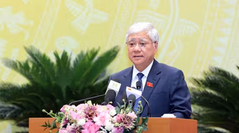 Hà Nội cần đi đầu trong việc ban hành chế độ đãi ngộ tương xứng với cán bộ, công chức