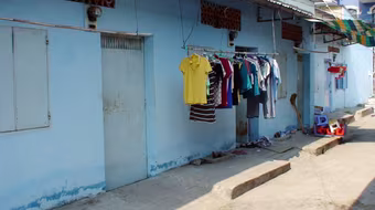 Vác dao vào nhà trọ để cướp