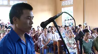 Trả giá từ chiếc điện thoại trị giá 200 nghìn đồng