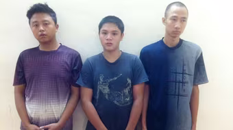 Phụ huynh có con em đi học bằng xe đạp điện cần cảnh giác