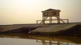 Khởi tố kẻ giết cán bộ trực cống thủy lợi trong bão số 14 