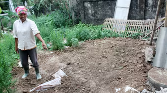 Đào móng làm nhà vệ sinh phát hiện kho thuốc sâu 