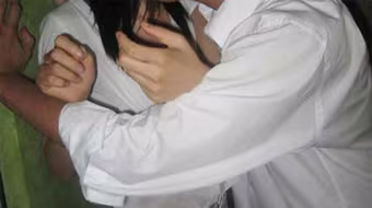 Uống rượu xong, giở trò hiếp dâm bạn gái cũ 