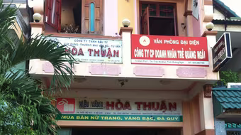 Con trai một chủ hiệu vàng tự thiêu