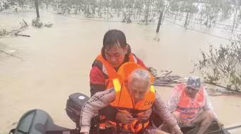 Số người chết và mất tích do mưa lớn, ngập lụt và sạt lở đất lên tới 52 người 