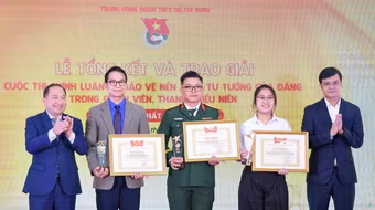 Trao giải cuộc thi chính luận bảo vệ nền tảng tư tưởng của Đảng trong đoàn viên, thanh thiếu niên lần thứ nhất 