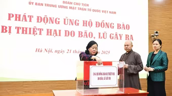 Hơn 112 tỷ đồng gửi tới đồng bào các tỉnh miền Trung, Tây Nguyên đang chịu thiệt hại nặng nề do bão lũ 