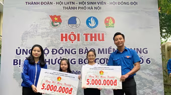 Bắt đầu hành trình "Hà Nội nghĩa tình - Vì miền Trung ruột thịt"
