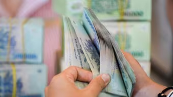 Lao đao vì Covid-19, thưởng Tết 2021 có được như kỳ vọng?