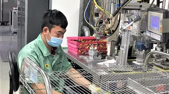 Giải pháp nào khắc phục nguy cơ thiếu hụt lao động khi bình thường mới?