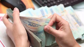 Lao động qua đào tạo có thể hưởng lương tối thiểu cao hơn ít nhất 7%